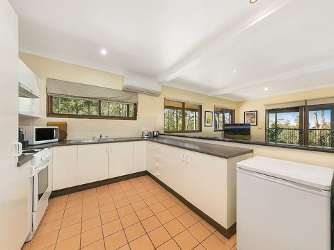 Eaglereach Wilderness Resort - Accommodation Sunshine Coast 3