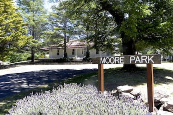 Boorolong NSW Accommodation Sunshine Coast