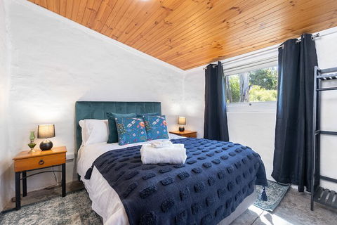 Reillys Wines Heritage Cottages - Accommodation Sunshine Coast 5
