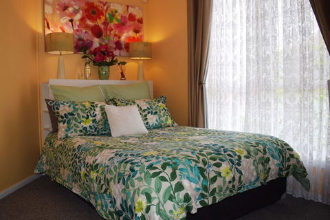 Cutmore Cottages Bagala Bungalow - Accommodation Sunshine Coast 2