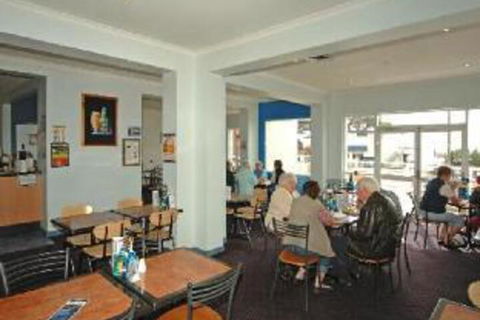 Neptune Grand Hotel - Accommodation Sunshine Coast 0