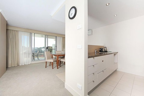 Accommodate Canberra - The Avenue - Accommodation Sunshine Coast 4