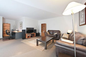 Accommodate Canberra - The Avenue - Accommodation Sunshine Coast 3