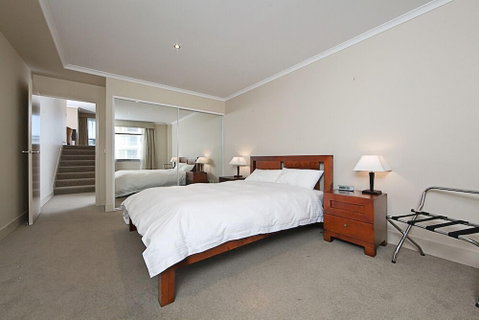 Accommodate Canberra - The Avenue - Accommodation Sunshine Coast 2