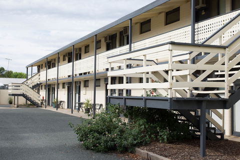 Pioneer Station Motor Inn - Accommodation Sunshine Coast 2