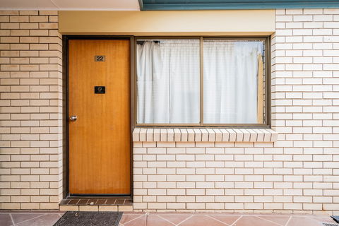 Capella Hotel Motel - Accommodation Sunshine Coast 2