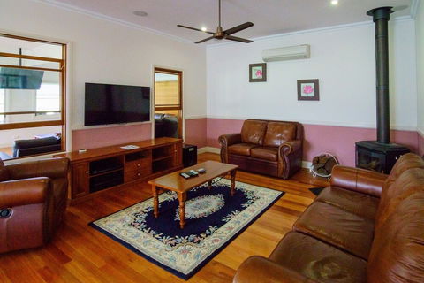 Radiance On Lyra - Accommodation Sunshine Coast 3