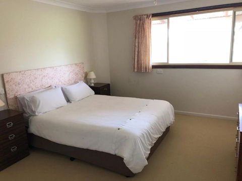 2 Jocelyn Street. Dalmeny - Accommodation Sunshine Coast 6