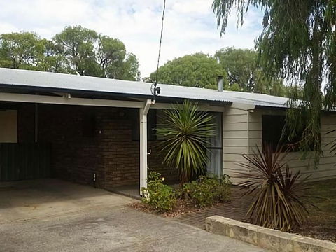 Abbey Beach Shack - Accommodation Sunshine Coast 1