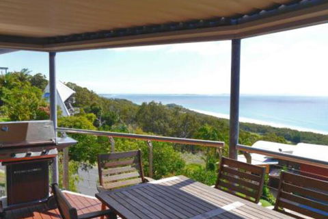 Lookout Unit 10 - Accommodation Sunshine Coast 3