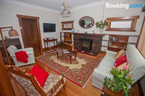 Hillside Cottage - Accommodation Sunshine Coast 5