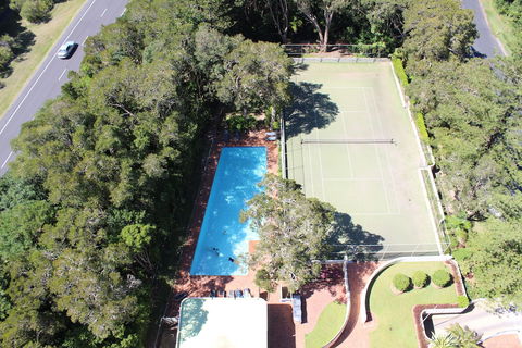 Pacific Towers Beach Resort - Accommodation Sunshine Coast 0