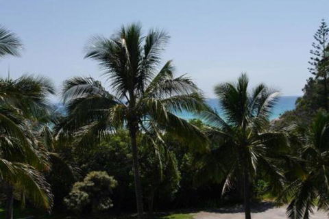 Cylinder Beach Mooloomba Unit 3 - Accommodation Sunshine Coast 7