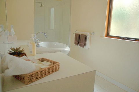 Cedarwood Cottage - Accommodation Sunshine Coast 1