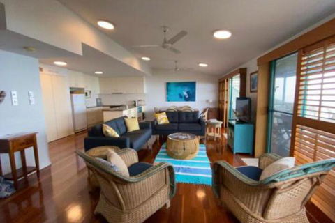 Lookout Unit 7 - Accommodation Sunshine Coast 5