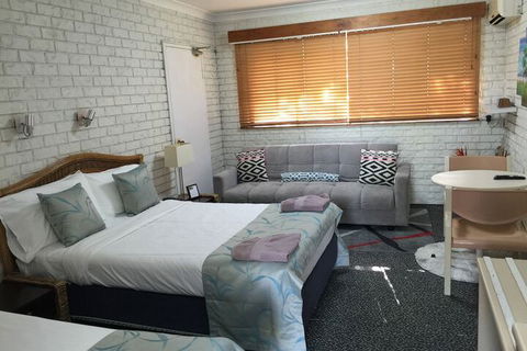 Holland Park Motel - Accommodation Sunshine Coast 6
