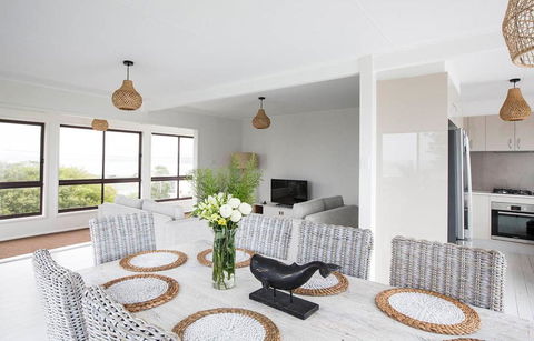 The Green Dragon - Accommodation Sunshine Coast 1