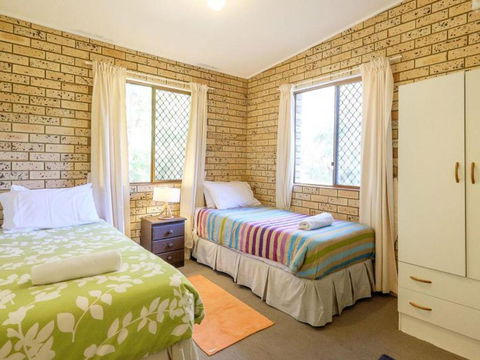 Whispering Trees - Accommodation Sunshine Coast 2
