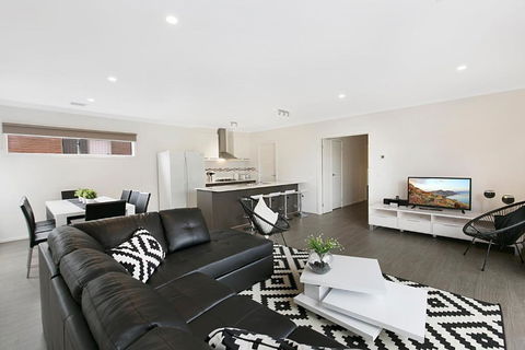 Palm Grove Beach House Dromana - Accommodation Sunshine Coast 2