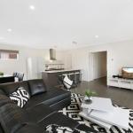 Palm Grove Beach House Dromana - Accommodation Sunshine Coast 0