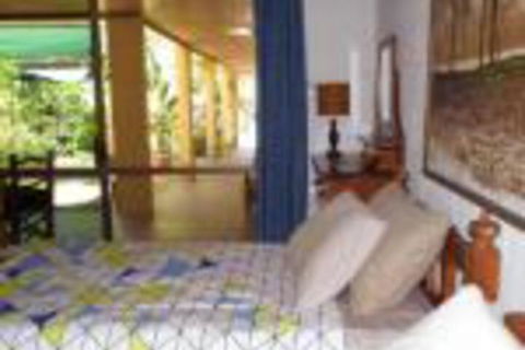 Shady Grove B & B - Accommodation Sunshine Coast 0