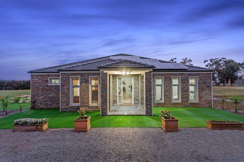 Bulla Hill Villas- Melbourne Airport - Accommodation Sunshine Coast 2