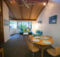 Sea Urchin Apartment - Accommodation Sunshine Coast