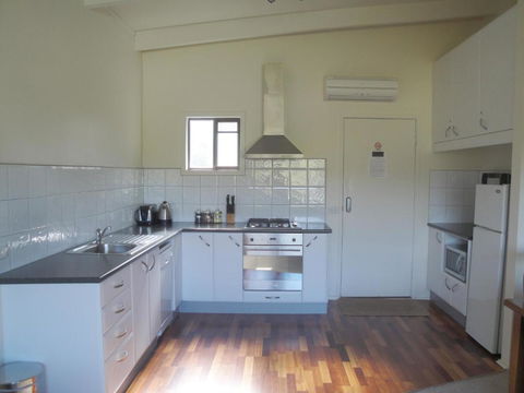 Off Mountain Accommodation - Accommodation Sunshine Coast 3