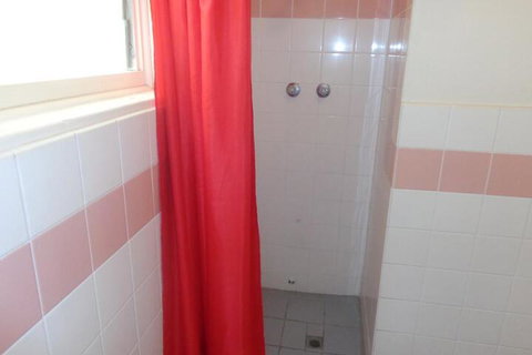 Adelaide Backpackers Travellers Inn - Accommodation Sunshine Coast 3