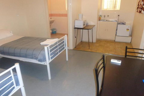 Adelaide Backpackers Travellers Inn - Accommodation Sunshine Coast 6