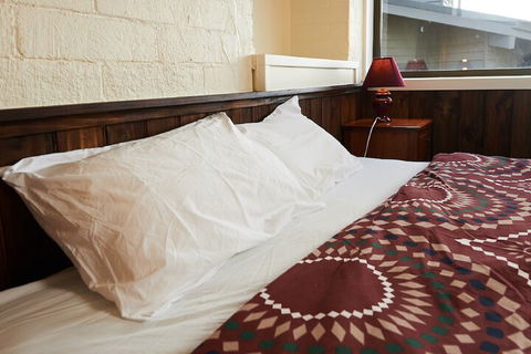 Abom Hotel - Accommodation Sunshine Coast 4