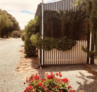 The Olde Devonshire House - Accommodation Sunshine Coast