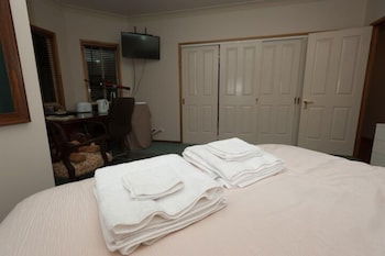 Fullcircle Farm Bed & Breakfast - Accommodation Sunshine Coast 4