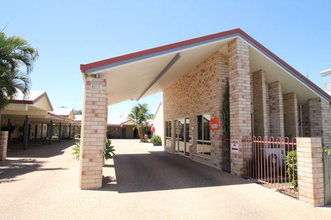 Midlander Motor Inn - Accommodation Sunshine Coast 0