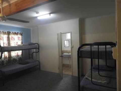 Kalbarri Backpackers YHA - Accommodation Sunshine Coast 4