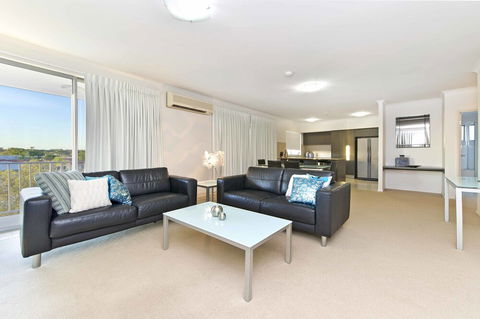 On The Bay Apartments - Accommodation Sunshine Coast 1