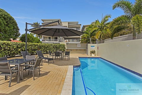 On The Bay Apartments - Accommodation Sunshine Coast 0