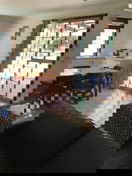 Travellers Rest Motel - Accommodation Sunshine Coast 3