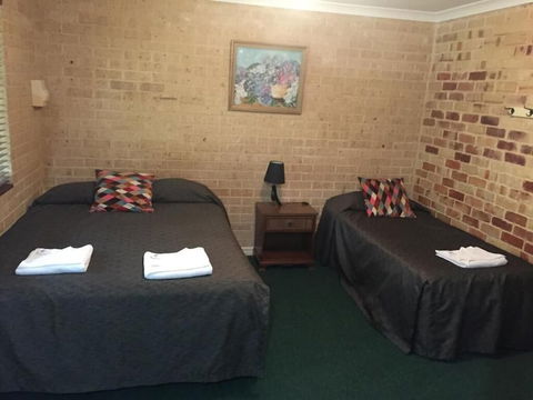 Travellers Rest Motel - Accommodation Sunshine Coast 2