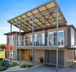 RiverSea Goolwa Beachhouse WiFi Pet Friendly - Accommodation Sunshine Coast