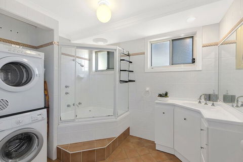 Ocean Pines 5 - Accommodation Sunshine Coast 6