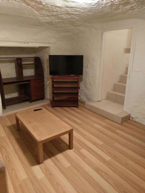 Cave Place Units - Accommodation Sunshine Coast 2