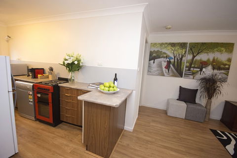 Central Wagga Apartment - Accommodation Sunshine Coast 3