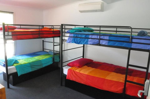 Alpine Sports Lodge - Accommodation Sunshine Coast 3