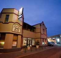 Cross Keys Hotel - Accommodation Sunshine Coast