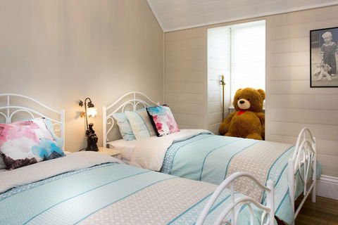 Arcoona Manor - Accommodation Sunshine Coast 5