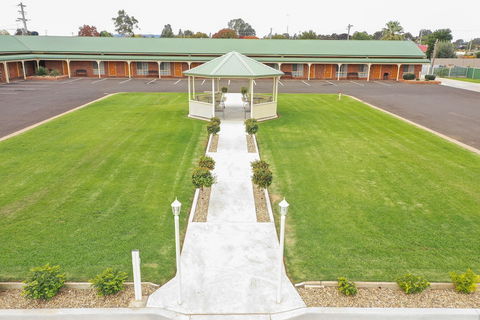 The Leeton Heritage Motor Inn - Accommodation Sunshine Coast 0