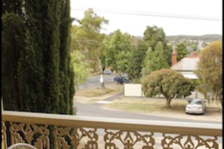 Emu VIC Accommodation Sunshine Coast