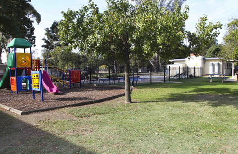 Nagambie Caravan Park & Motel - Accommodation Sunshine Coast 3