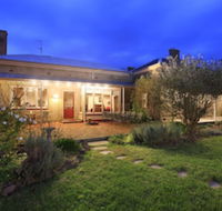Lochinver Farm Homestead  Cottages - Accommodation Sunshine Coast
